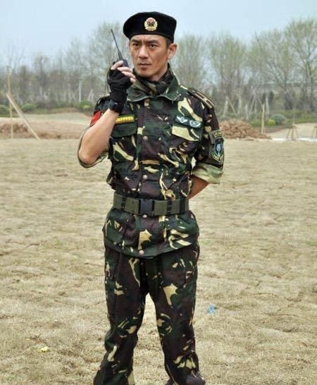 『上线』《狙击手》“狗头老高”任天野再度上线，网友：高中队回来了