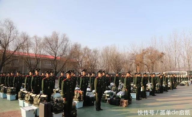  把自己：新兵下连已经20多天了，了解一下那些刻骨铭心的时刻