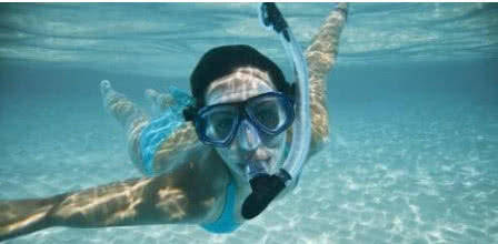 防晒霜有毒？世界上多地已禁止游客购买，商店也不许售卖