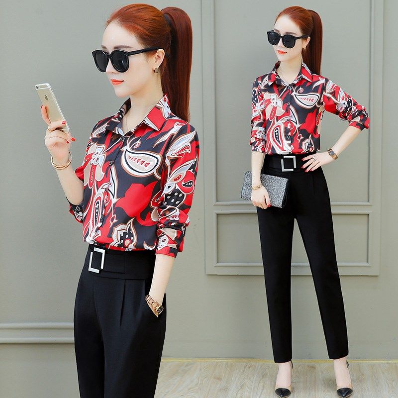 国庆节出游，穿裙子不方便!学70后老婆穿这套装，美的动人心魄