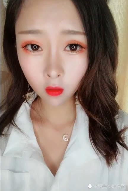 女神说她长的丑，男孩不信当看到卸妆后 网友：打扰了 告辞