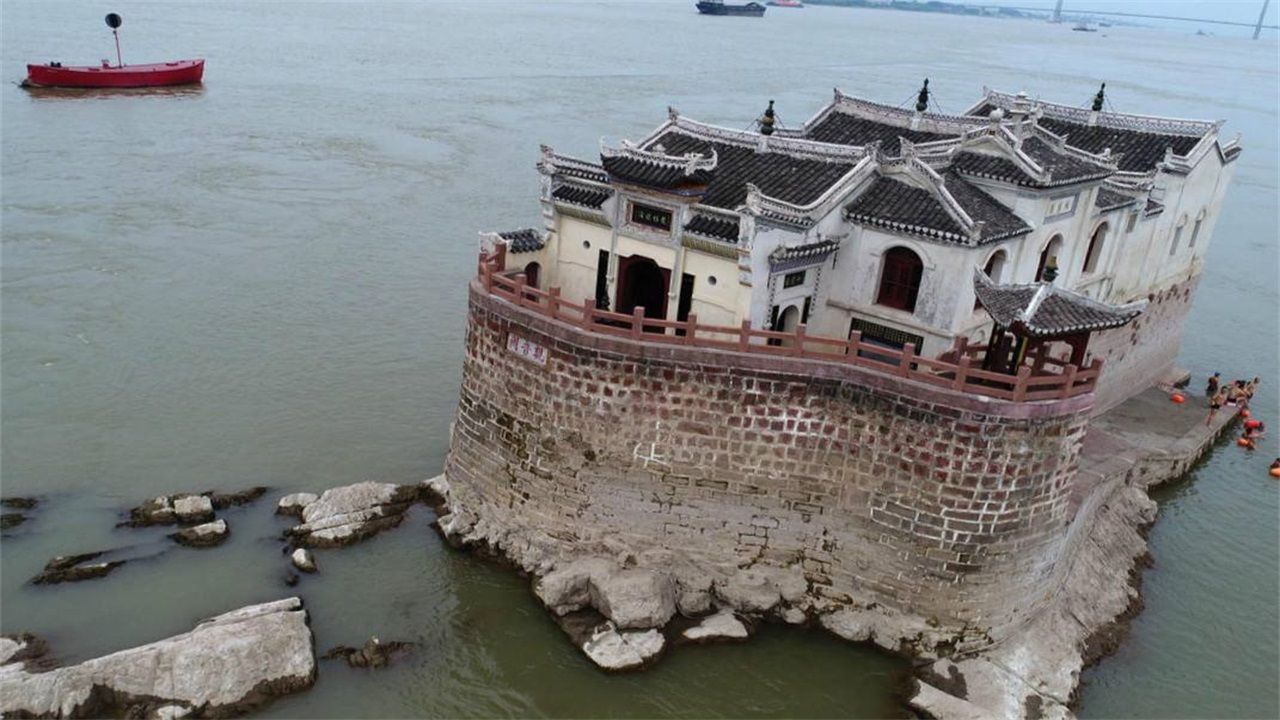 史上最强“钉子户”，不仅占据长江几百年，还不担心会被强拆