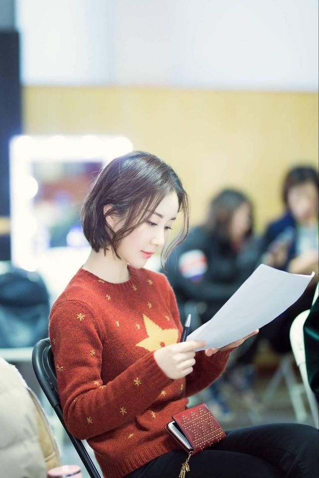 天冷了不会穿?着啥急,江小鱼给你支招,学舒畅穿就挺美