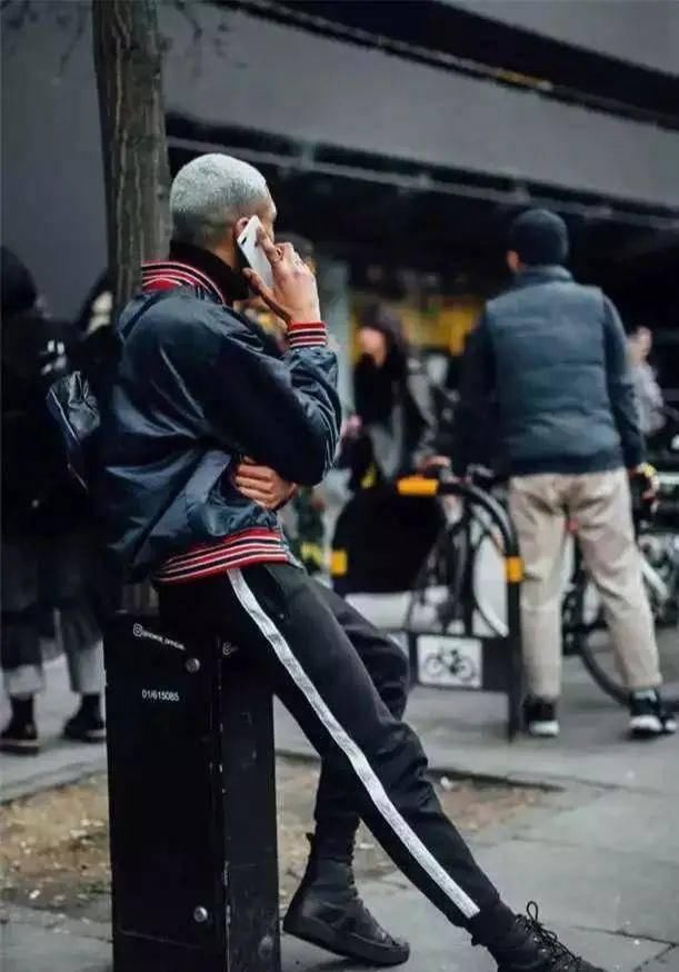  「不合身」20岁+男人春天穿搭指南：远离不合身、鲜艳、款式老旧