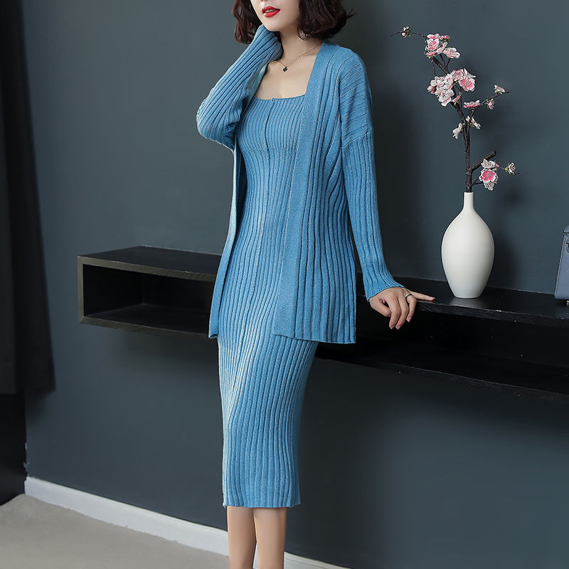 9月秋裙又火了，瞧下面70后这样穿，一款比一款好看，不火才怪