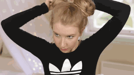 杨幂、热巴都中了这款减龄发型的毒，她们跟风扎萌翻了整个宇宙!