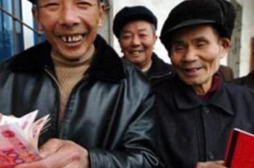 社保缴纳15年, 每月仅800养老金怎么办? 看完恍然大悟