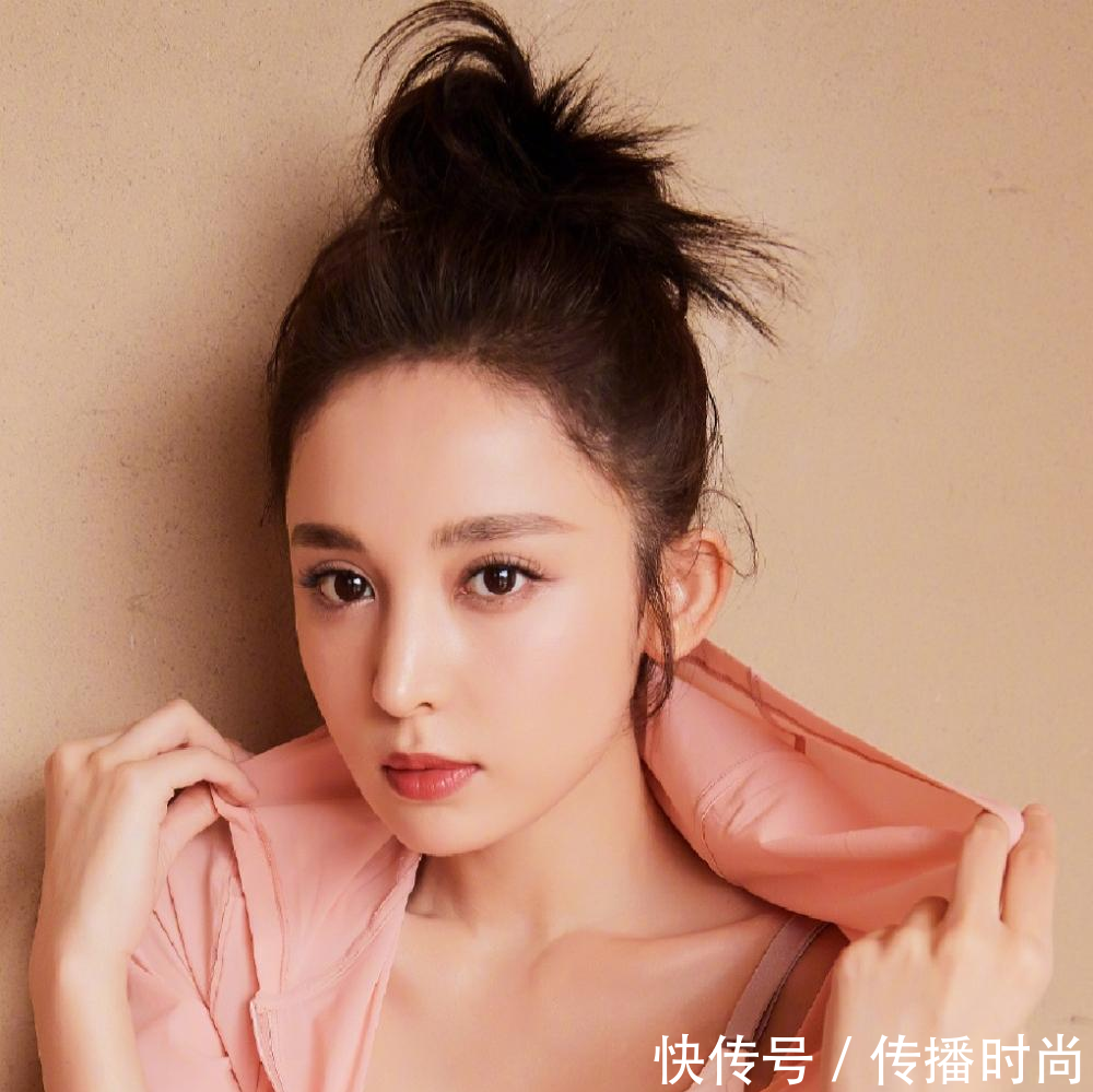 古力娜扎 骨子中有淡淡的性感, 皮肤嫩滑, 不知不觉看迷了