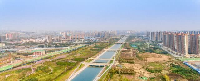 中国10大超级工程，港珠澳大桥上榜，第一名始建于百年前