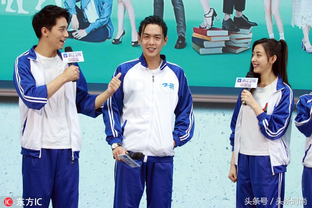 9月开学季来了!当年的那套校服竟然成为网红款