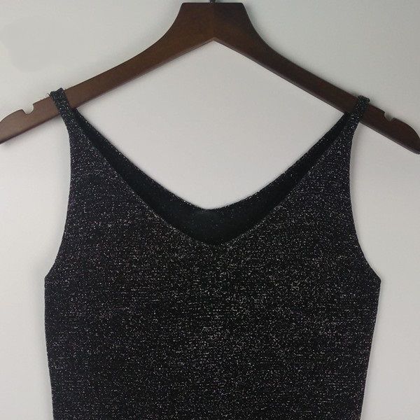 谁说女人丰满不好看?试试下面那样穿,勾勒完美曲线,性感又迷人