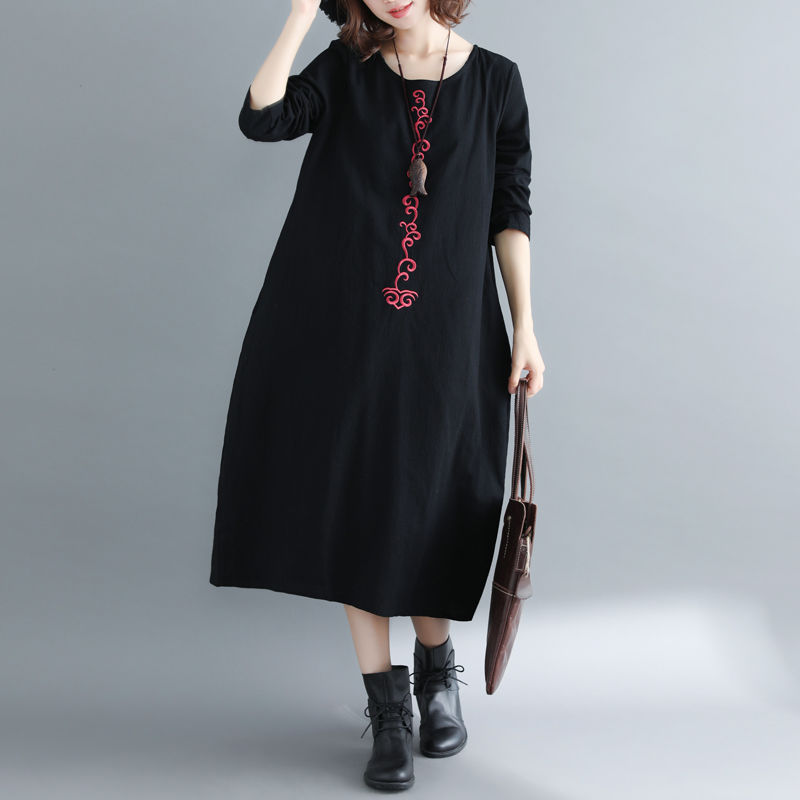 紧身展示窈窕身段，妩媚又动人，秀出你身材不可缺少的裙装