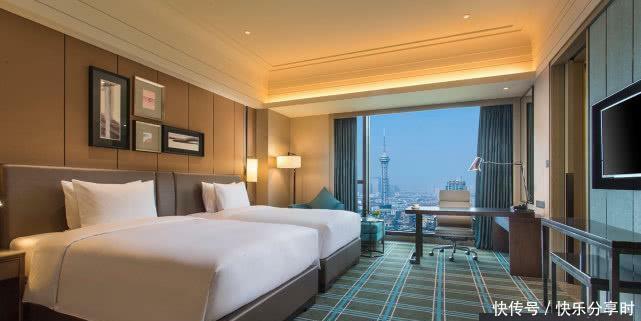 全球第二大酒店，客房数量高达80万间，员工数量超过7万人！