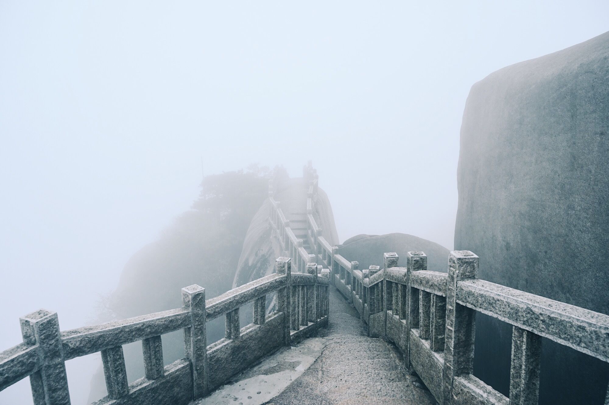 走进北纬30°的天柱山，一处风光秀丽又神秘的地方