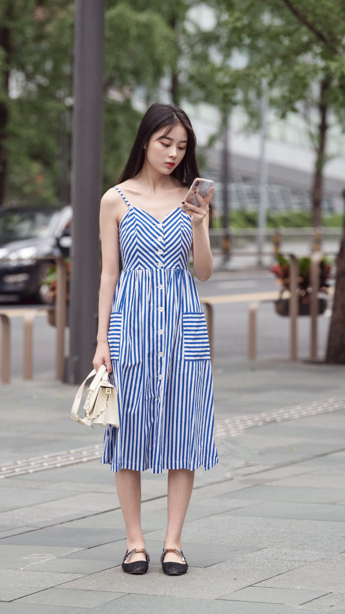 成都街拍，横看竖看，都是美丽的一道风景线，撩到你没?