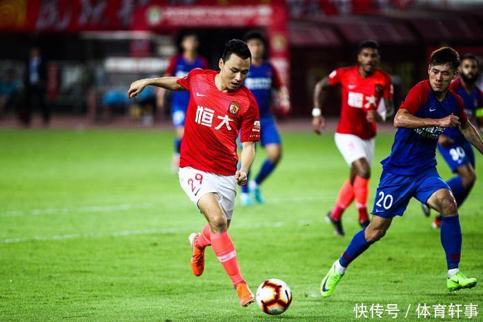  「外援」他在恒大战功赫赫仍遭质疑，表现堪比外援，还被嘲讽不