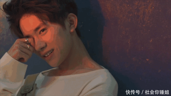 易烊千玺演唱会有多少座位