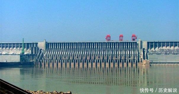 美国“第一大坝”与中国“第一大坝”对比，没有对比就没有伤害！