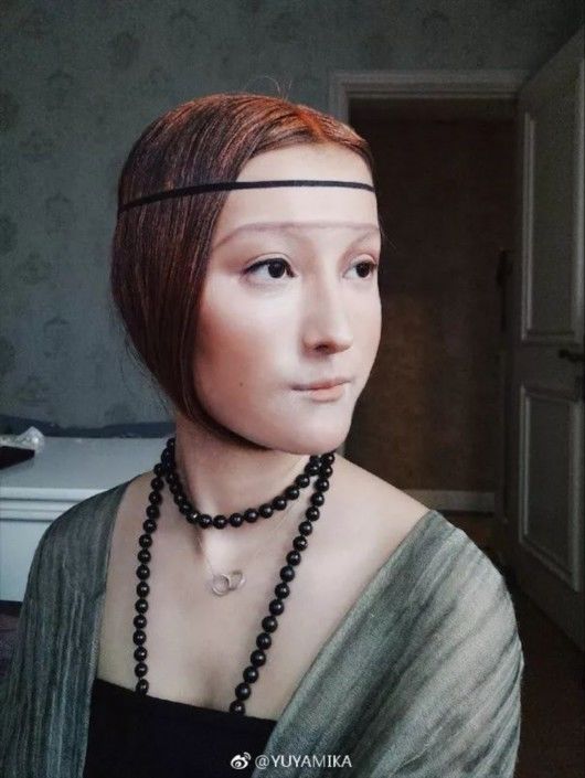 重庆姑娘化妆术惊呆网友，模仿蒙娜丽莎、C罗等全都惟妙惟肖