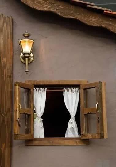  「养花」等我们年纪大了，回乡下，开辟院子，种菜养花