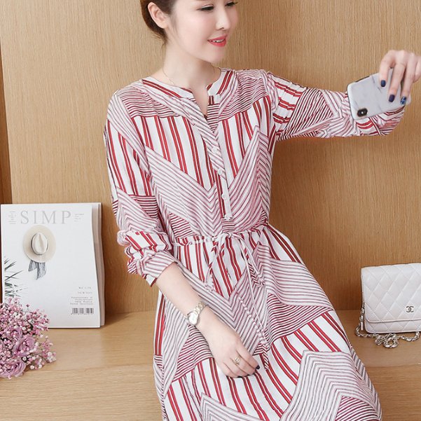 当下火到不行的裙子，穿出身材迷人线条，太让人赏心悦目