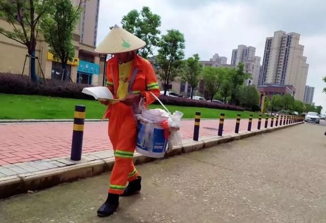  赵彬：看完这个外卖小哥的朋友圈，我惊了