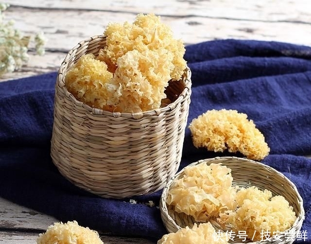 『食物』女人别傻傻买名贵化妆品了,多吃这6种碱性食物,皮肤水嫩有弹力