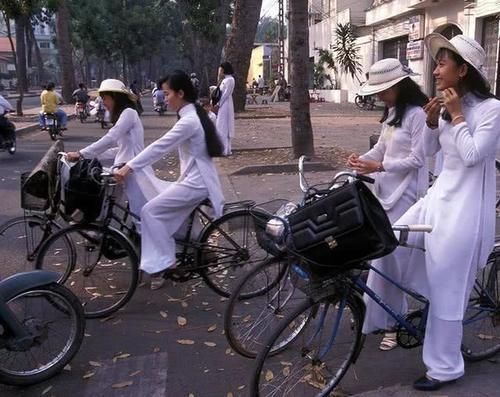 在越南，拥有10万人民币算不算有钱人？听听当地姑娘怎么说