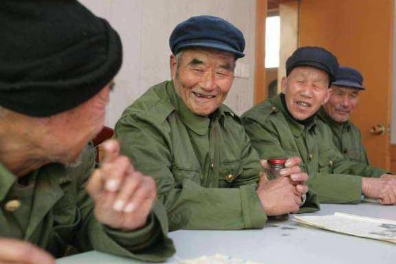 企事业退休人员注意！这些老人养老金将会变少？你在其中吗