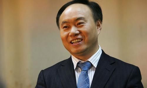  【时隔】时隔7年！曾经的“破产首富”回来了？带着25亿，落跑后