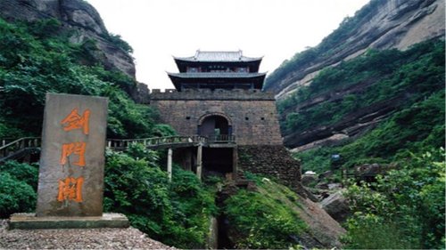 四川最低调5A景区,可与九寨峨眉齐名,外地游客却很少来游玩