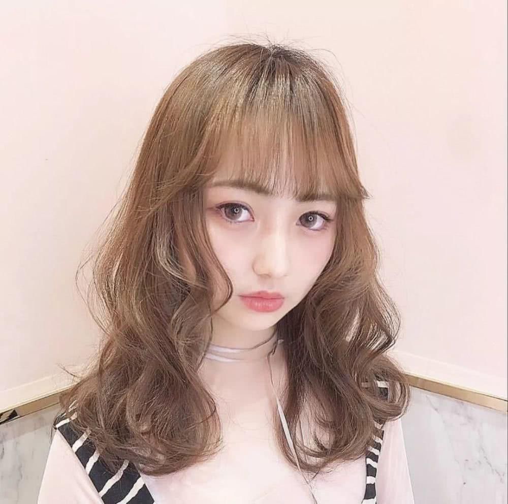 #适合#适合脸型比较圆的清爽发型