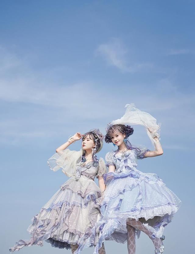  [裙摆]本以为普通洛丽塔够美了，当看到“水母裙”那刻