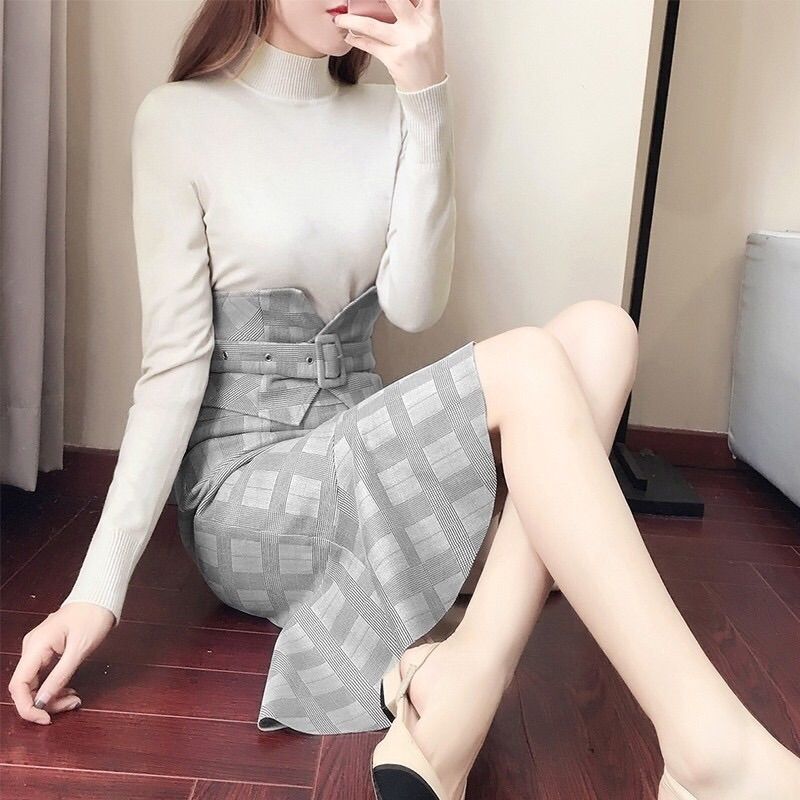 别再穿牛仔裤了，今年流行宽松的小香风套装，7080后穿美醉了