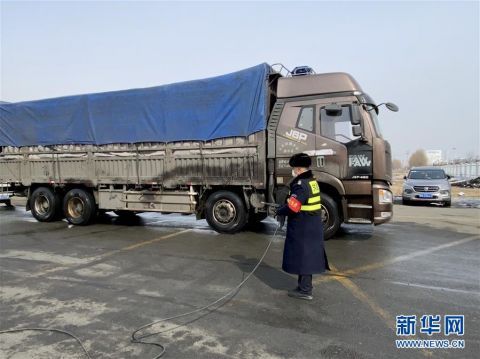  接触：不接触服务 产业链激活——哈尔滨平房区科学推动复工复产见闻