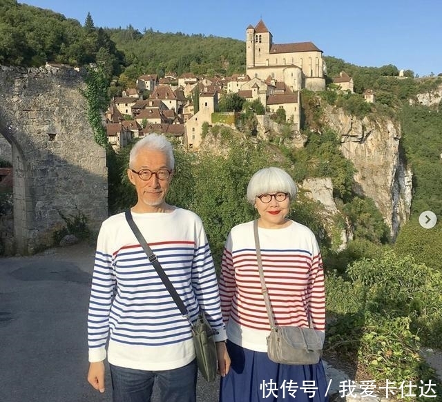  条纹格■日本这一对老年夫妇的“时尚穿搭”素雅简约，穿出精致