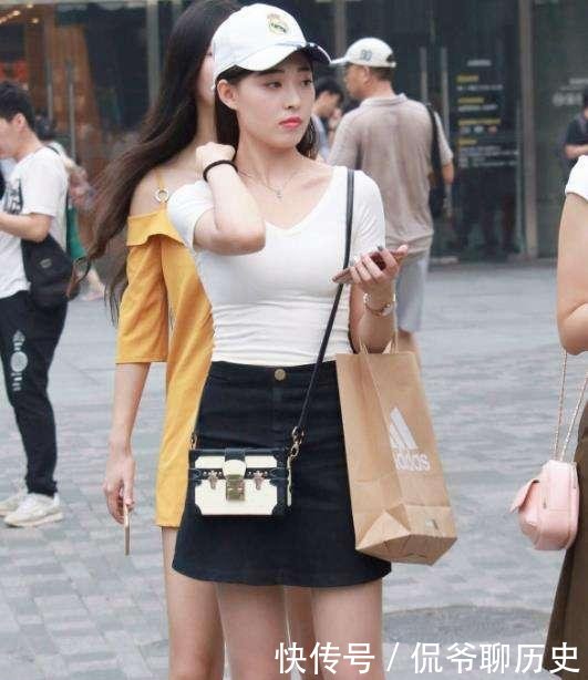 『大饱眼福』街头美女如云,让人大饱眼福!
