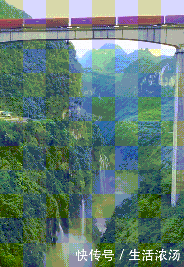 中国又一自驾绝美公路横空出世，一路尽是美丽风光