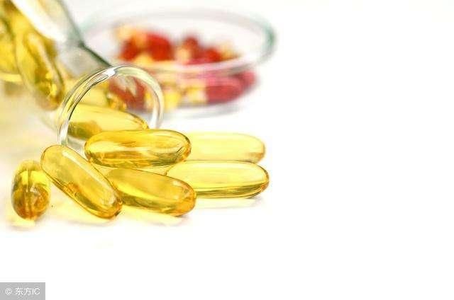 满脸斑点、毛孔粗到能种草，常喝1种水，消褪斑点抚平毛孔