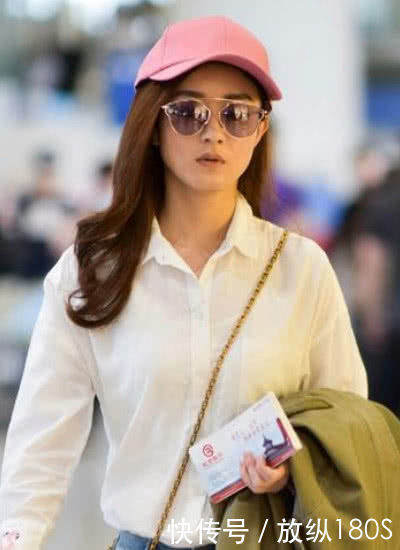 本以为赵丽颖很漂亮,当看到离开滤镜的她,网友:骗了我们这么久