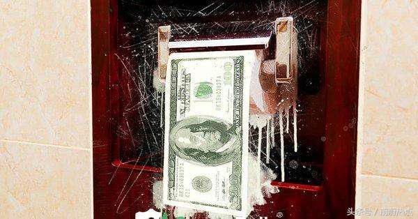 美国债务失控前，请把美元换成黄金和比特币 VilFun资讯