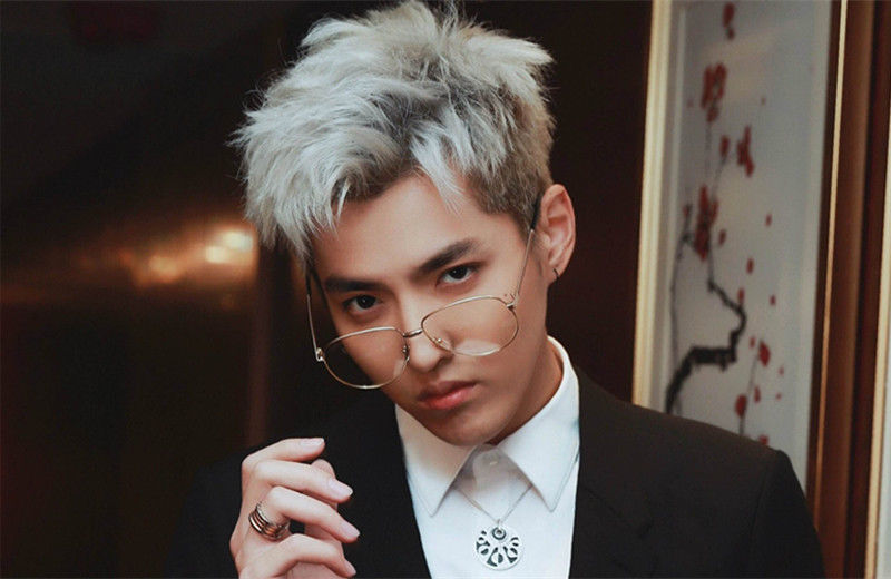  『青簪』吴亦凡回到中国重返拍摄新剧《青簪行》的工作，并在象山被隔离