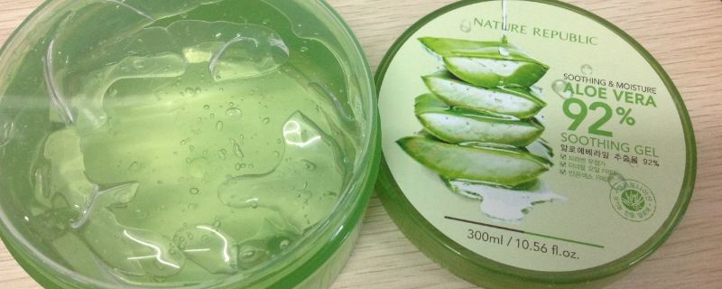 #用芦荟胶#芦荟胶可以去鸡皮肤吗