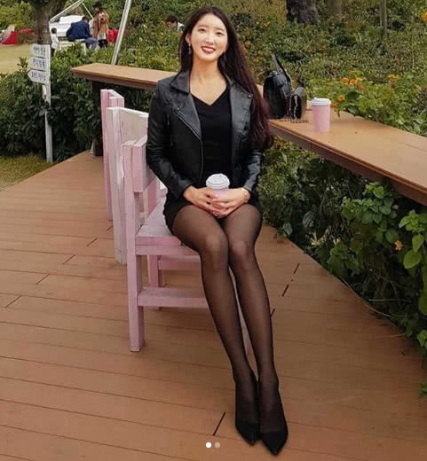 爱健身的时装模特，一双超长大美腿，网友：这有两米吧？