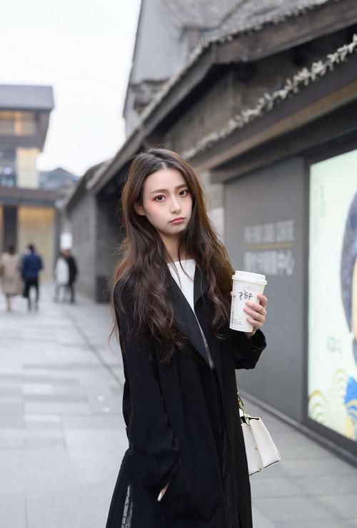  成功|美女，你成功让我开始羡慕你的搭配了