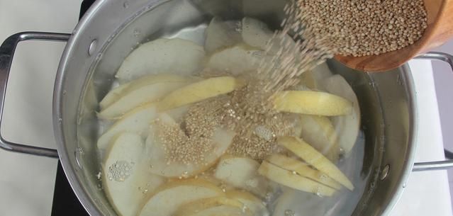  「银耳」头发湿透的银耳？有的人先斩后奏，有的人直接泡泡，一步一步！难怪不厚不粘
