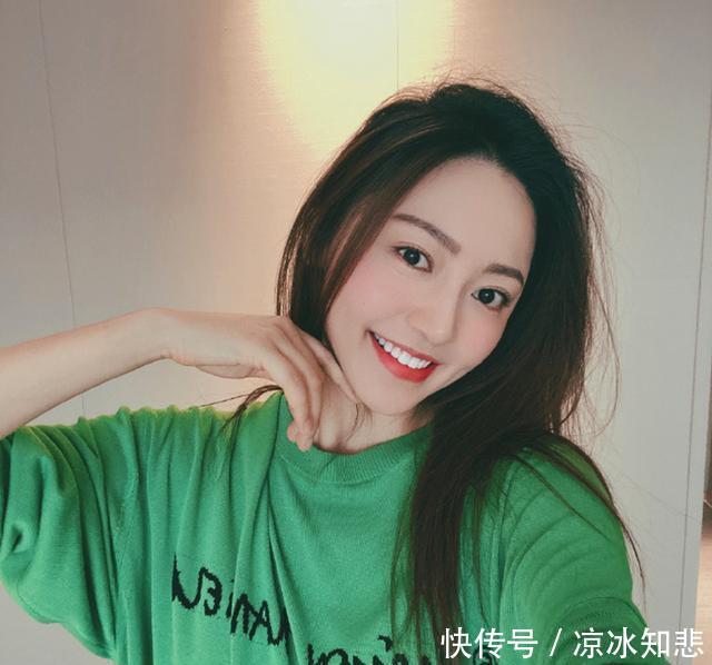  【素装】“素装不素”！简约纯色装搭配并不简单，穿出简约知性气质超耐看