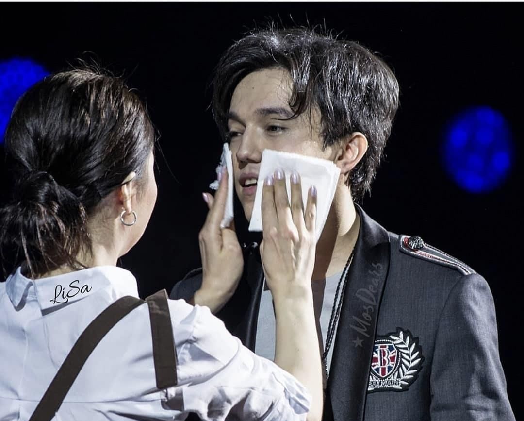 『遭遇』Lisa遭遇死亡打光芭比神颜不在？为什么韩国艺人来华颜值普遍下跌？