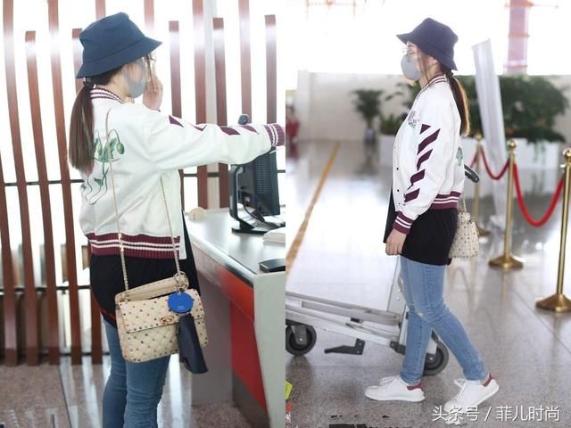 张靓颖本想穿T恤秀蛮腰，不想却被勒出赘肉，网友：好尴尬啊！