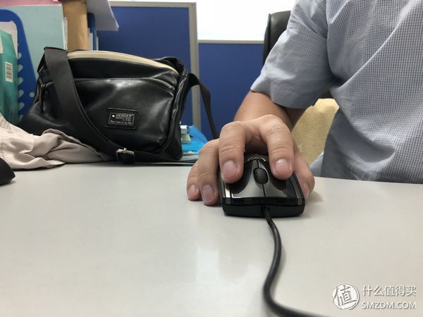 罗技G Pro Wireless个人评测 还能优化设计的轻量化无线鼠标